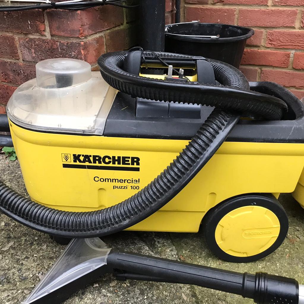 Karcher puzzi 100 carpet cleaners x2 spares in SE20 Bromley für £ 130