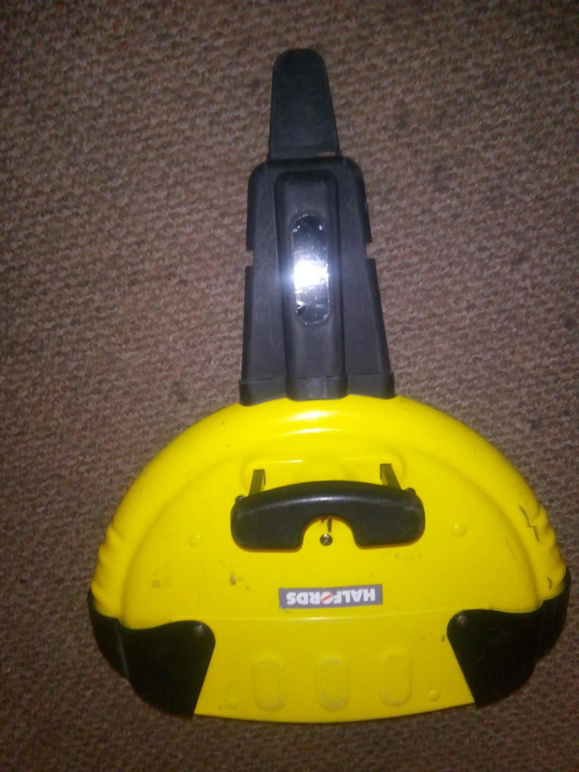 halfords steering wheel lock in DL15 Crook für 7,50 £ zum Verkauf