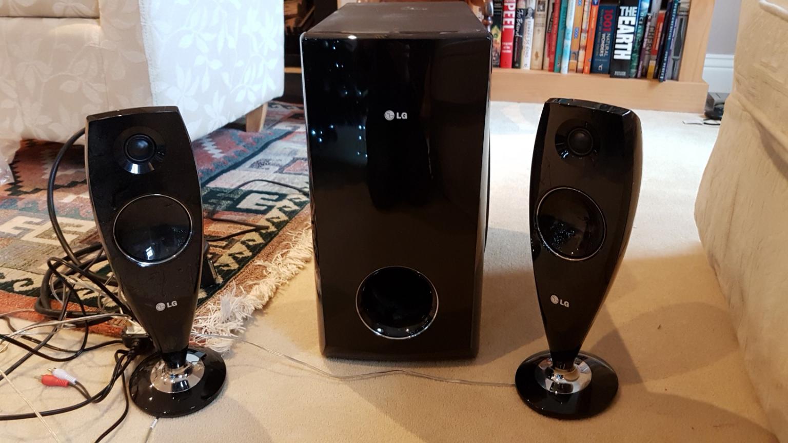 LG easy home theater active subwoofer sh33sa in SP3 Dinton for £10.00