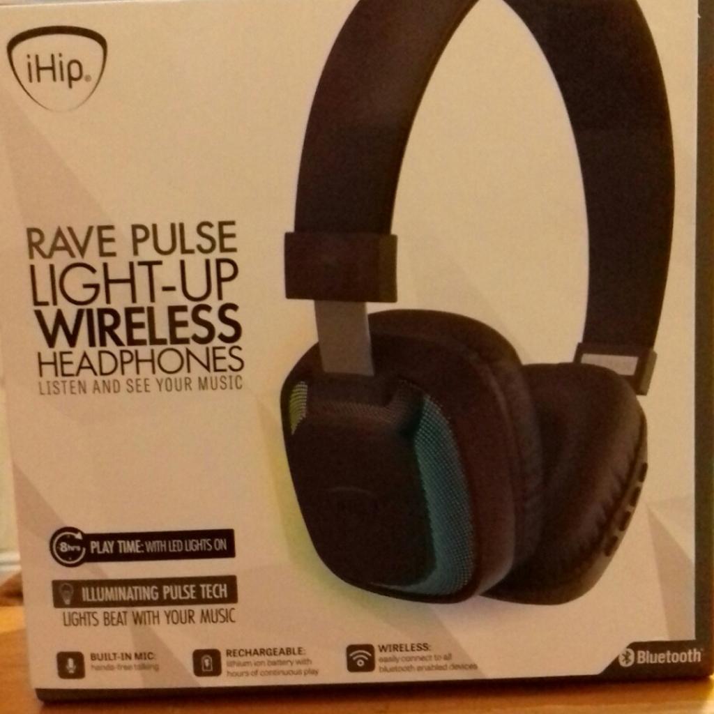 Rave pulse Light up wireless Headphones in for 15.00 for sale