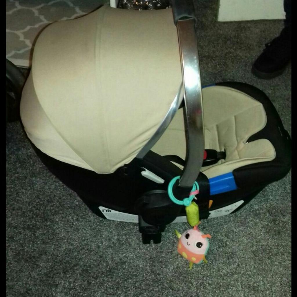 mothercare journey in sand pram for sale in London Borough of Sutton