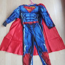 Superman Kostüm NEU
Gr  98-104
H&M