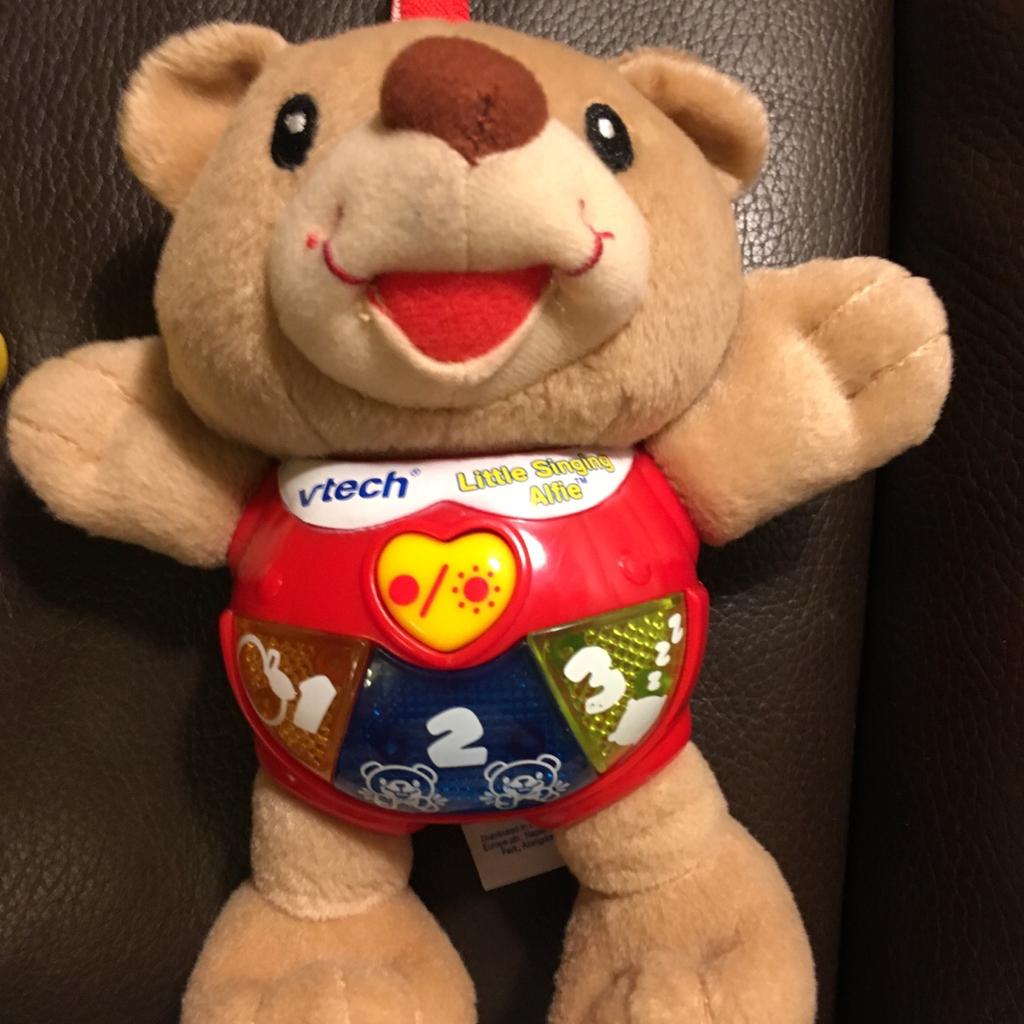 Vtech little best sale singing alfie tesco