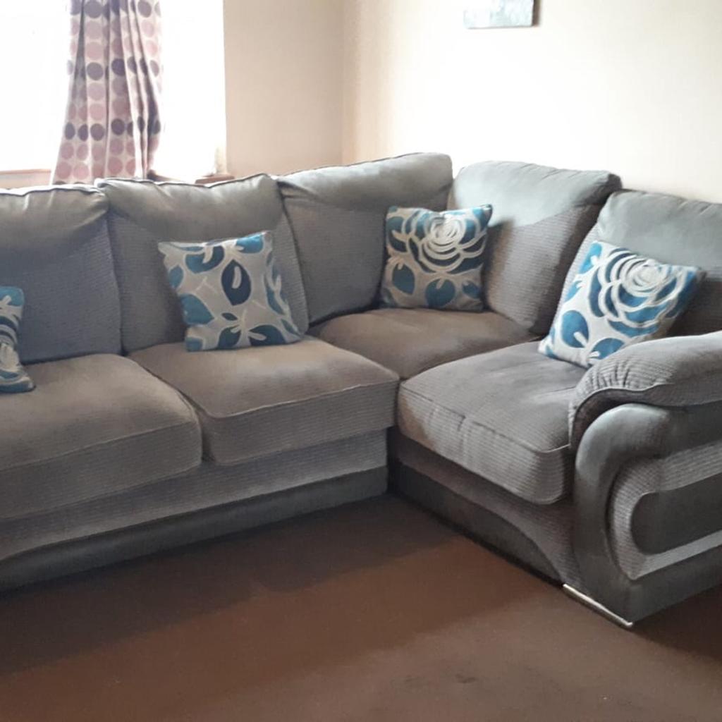 Lshape Sofa and Cuddle Chair in Ashford für £ 250,00 zum Verkauf Shpock AT