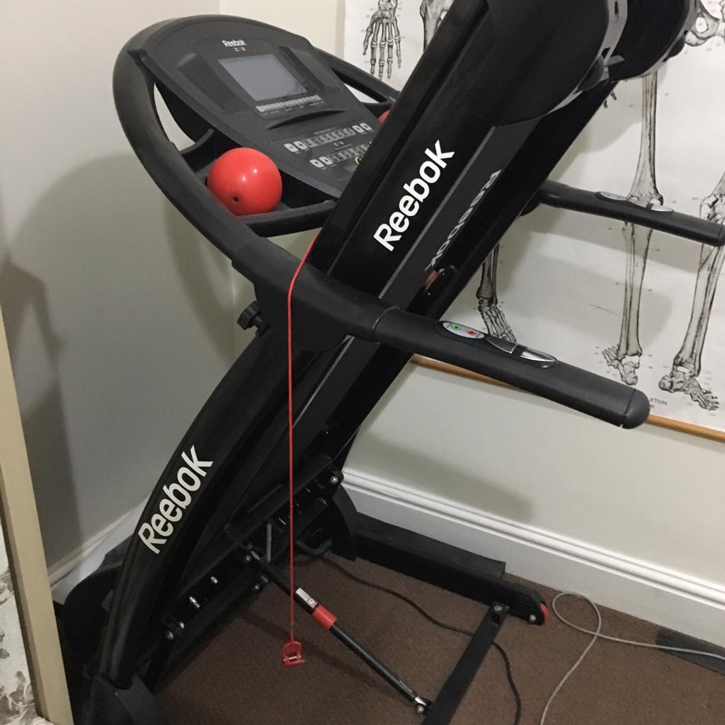 Reebok zr9 treadmill discount specifications