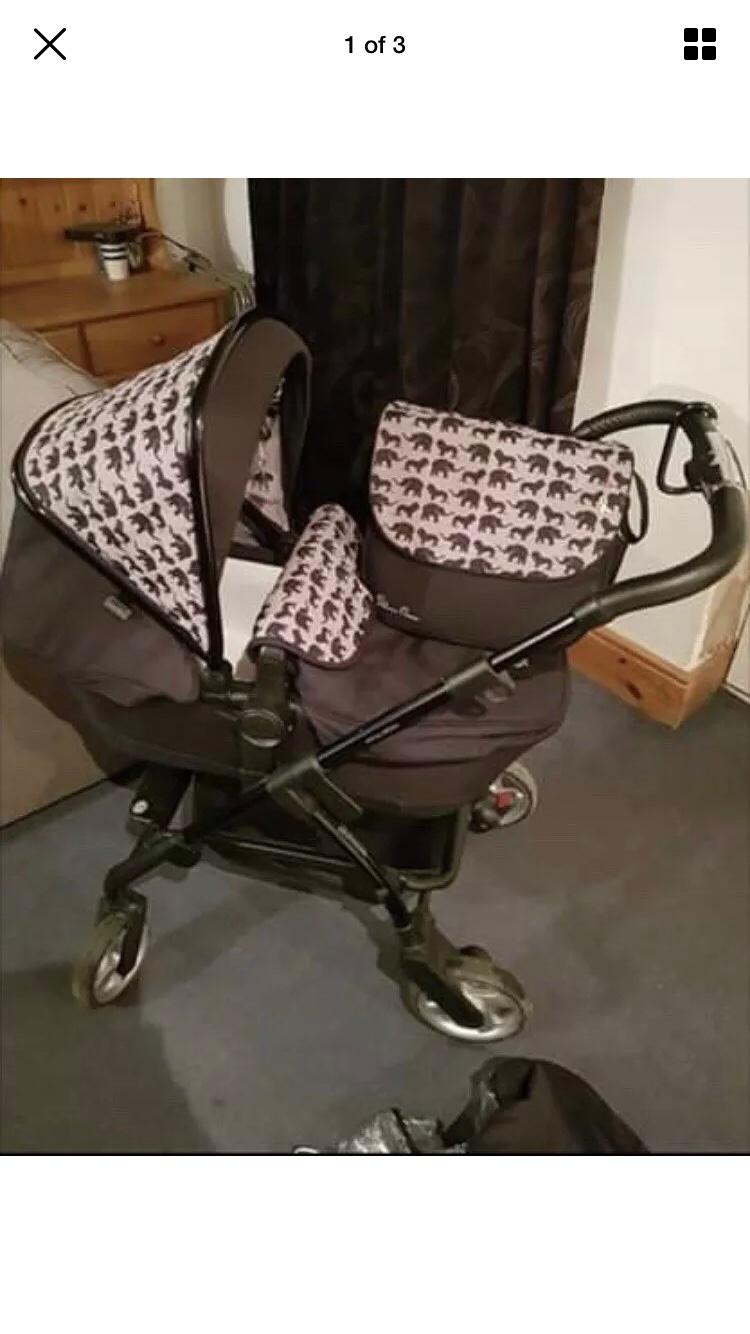 Special edition silver cross safari pram in YO32 Forest for