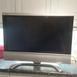 fully working tv remote included but seen to only work on a few buttons.but you can manually work tv from the top. you also need a set top box which I can supply new for an extra £10 .if using tv for sky ect it will be ok..Tv is located at Kegworth.non smoker.
