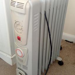 Oil filled heater with timer,used but in good condition and everything works as it should.