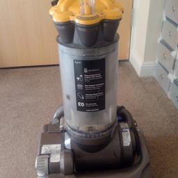 Used dyson dc33 hoover,works fine and comes with accessories.£40 ono.