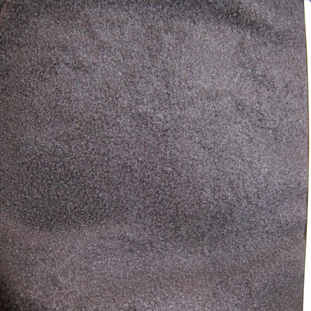 lässige Jacke mit Kapuze

dicke Qualität

gefüttert mit warmen weichen Fleece

Gr. S-Kinder 110/116