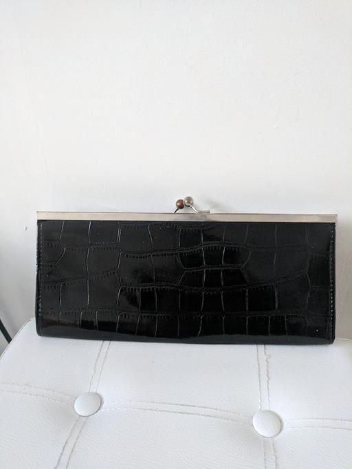 Buy & Sell East London Ratcliff - East London - Photos for BLACK CLUTCH BAG