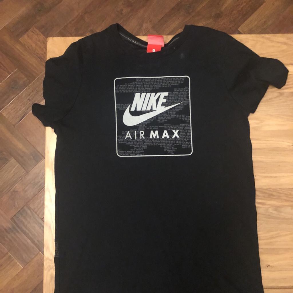 nike air black t shirt