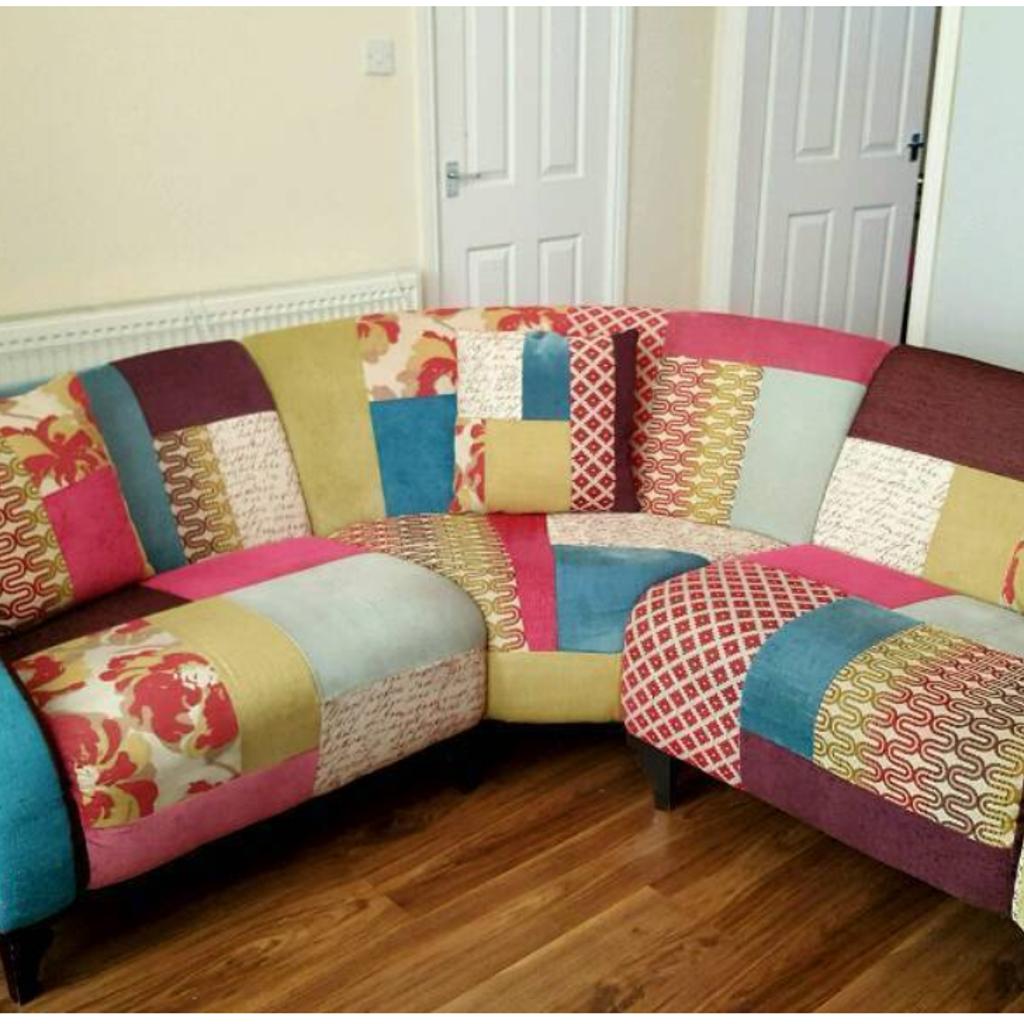DFS Shout patchwork sofa and foot stool in E8 London fur 750 00 zum Verkauf Shpock DE