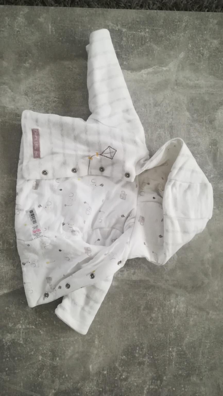 tiny baby / premature / neonatal clothes in KT12 Elmbridge für £ 5,00