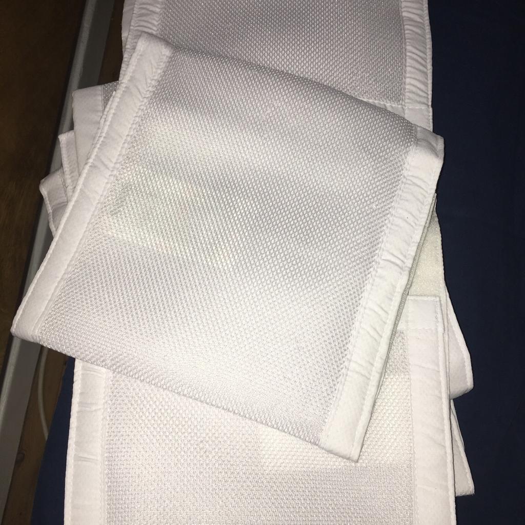 Airwrap 4 sided baby cot bumper John Lewis in SW11 London for £15.00