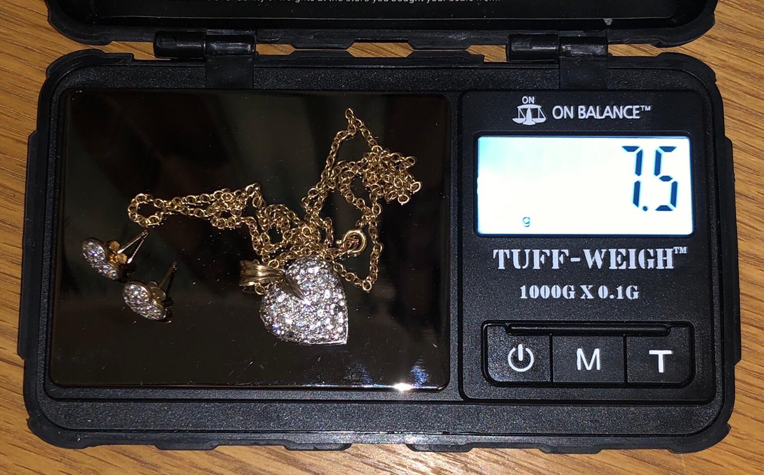 Retro H Samuel 2 Piece Set 9CT Gold Chain in ME7 Gillingham for £150.