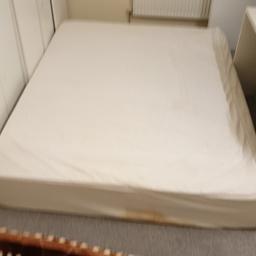 king size 5 ft wide Memory foam orthopaedic mattress 6 month old 
extra soft
purchased brand new £200

king size