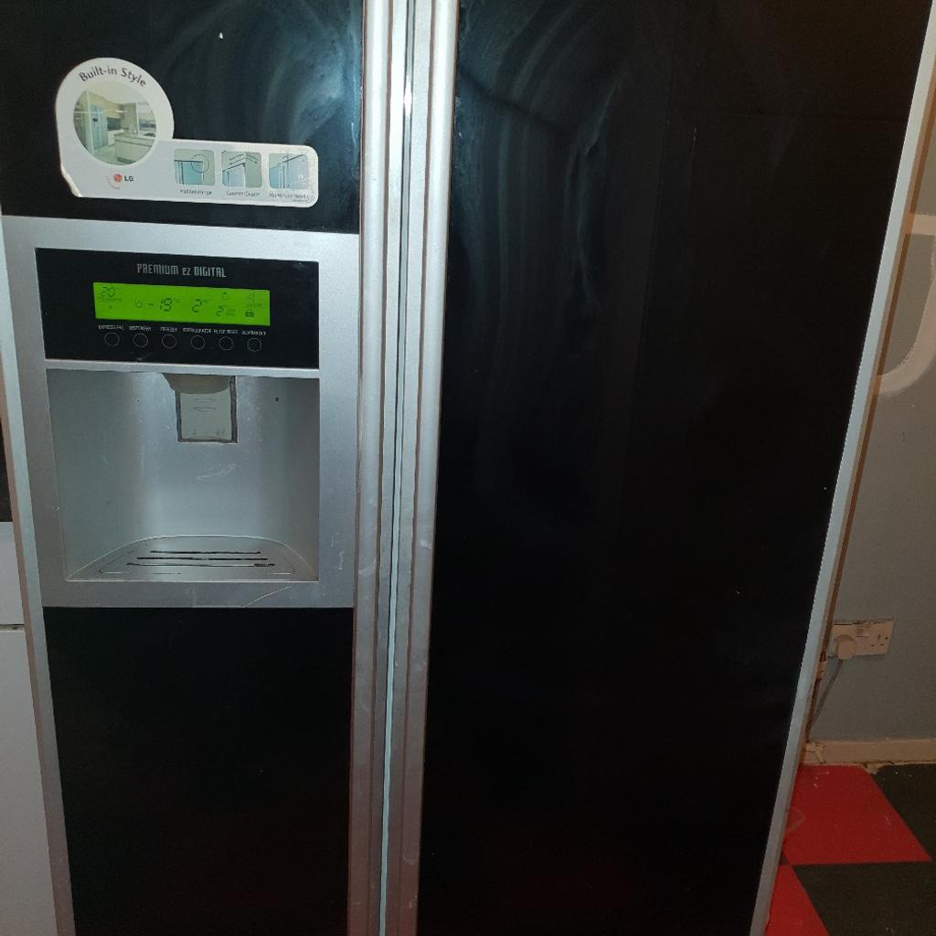 LG American fridge freezer in OL4 Oldham für £ 200,00 zum Verkauf