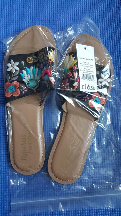 Buy & Sell Warwickshire Nuneaton and Bedworth - Photos for 6.5 / 40 sliders shoes slip on BNWT flip flop