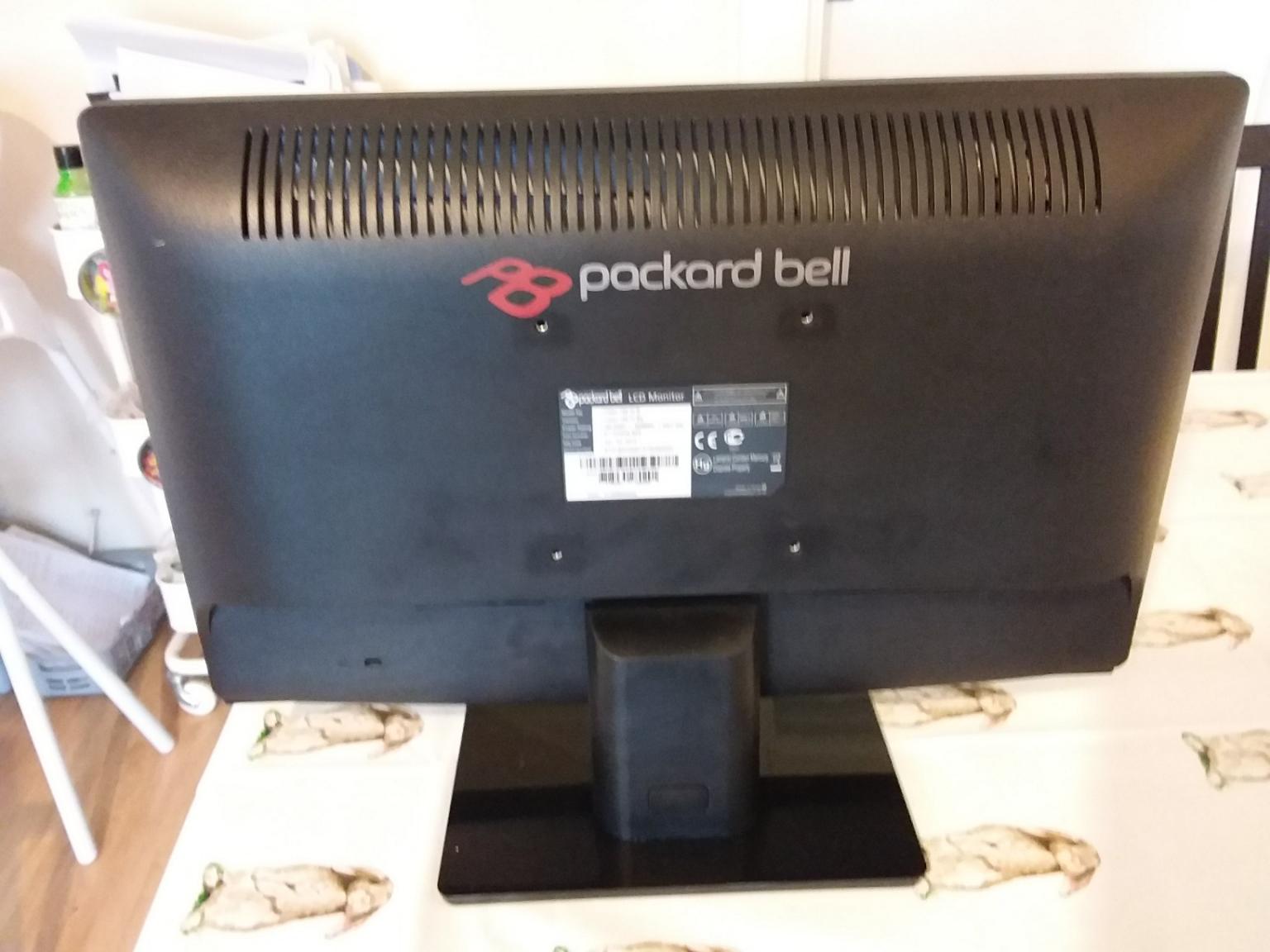 packard bell p8 pc computer screen monitor in Coventry for £15.00 for