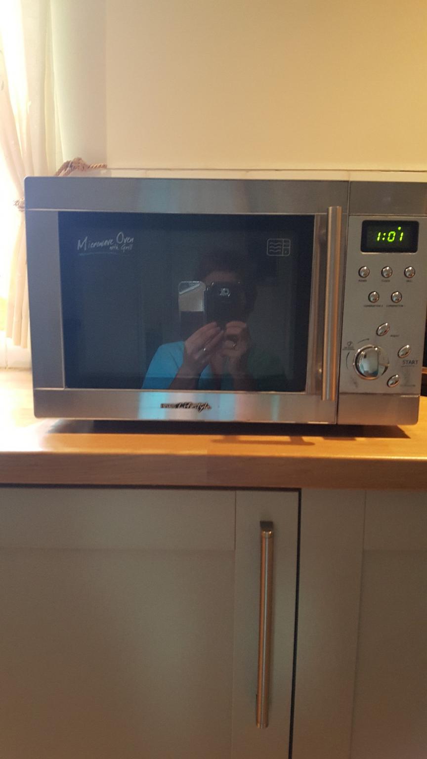 hinari microwave/conventional oven in TF10 Newport for £40.00 for sale
