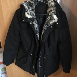 Size 10
Excellent condition
Warm coat
Collection Cv6