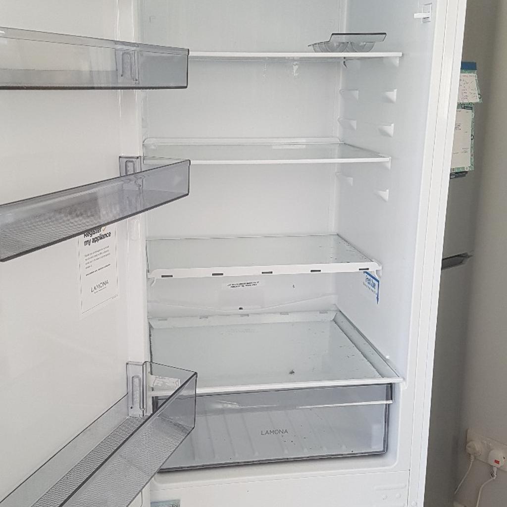 integrated fridge freezer lamona, howdens in S40 Chesterfield for £50