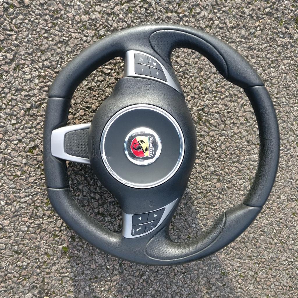 Fiat 500 Abarth Steering Wheel in Harborough für £ 170,00 zum Verkauf