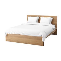 Item for sale is an Ikea Malm double bed frame and slats. It’s in great condition. The colour is oak veneer. We are selling due to needing more storage space under the bed.

No mattress included.

Height, 77cm
Width, 157cm
Length, 302cm

Any further questions, just ask.
