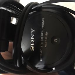 Sony headphones in great working condition good sound quality