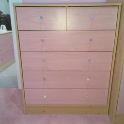 nice pink 6 drawer (4 large and 2 small) chest of drawers and a 3 drawer unit, good condition, slight marks in small unit drawers (see pic 3 example) but nothing a draw liner wouldn't solve, slight mark on top of small unit (see pic 4) but not directly noticeable. cash on pick up only please (sorry no transport for delivery).