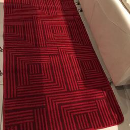 Lovely red rug. Doing house clearance as I am moving houses. In very good condition