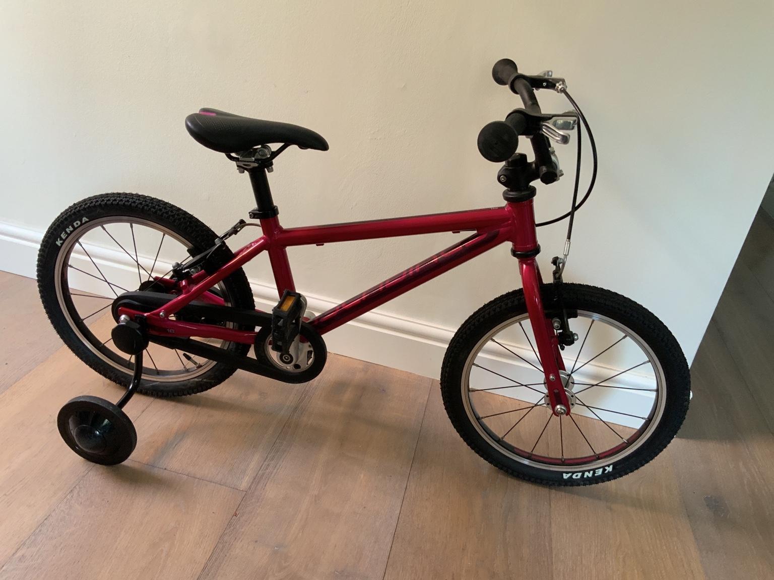 Islabike CNOC 16 with stabilisers and manual in SW6 Fulham for