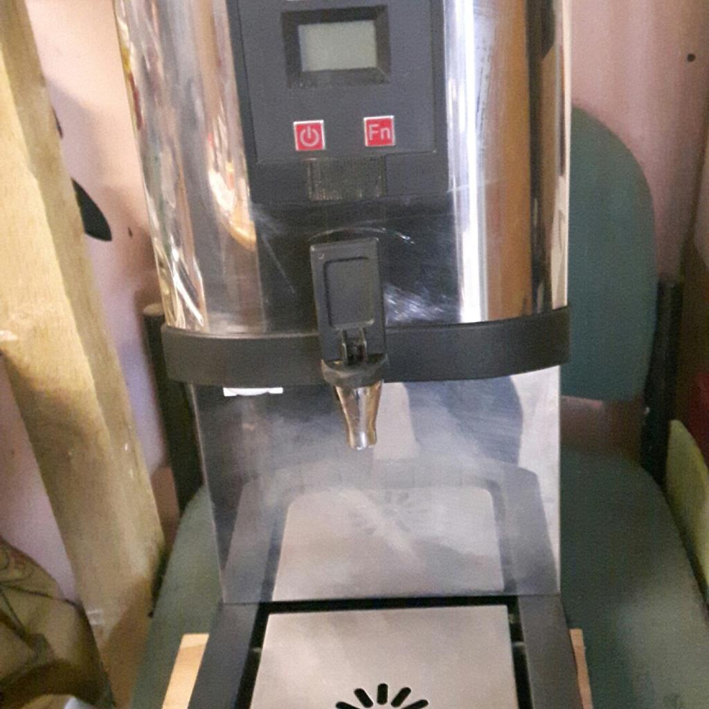 LINCAT WATER BOILER in FY4 Moss for £20.00 for sale Shpock