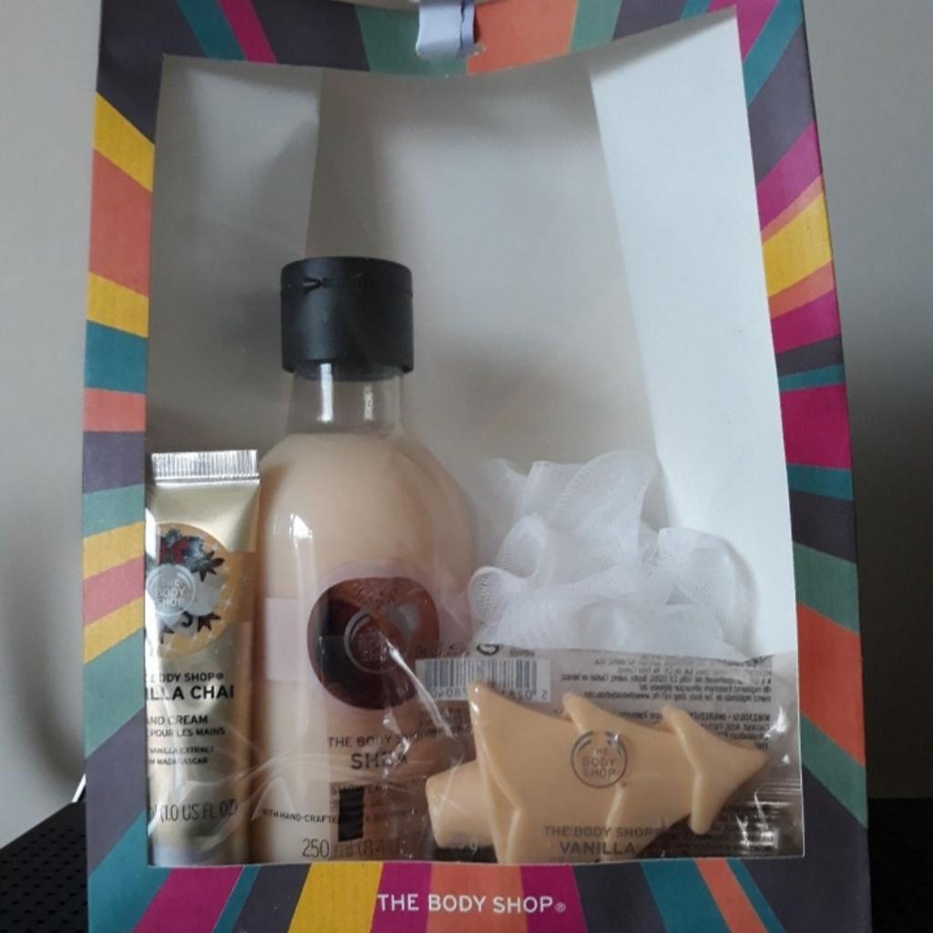 The Body Shop gift bag set in DA15 Bexley for £7.50 for sale Shpock