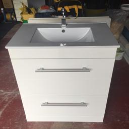 Square Vanity Unit & Ceramic Basin and Sink Unit & 2 Drawer & Chrome Tap

Buy from a trusted seller 100% feedback

Sink Unit Dimensions:

W - 800mm (80cm)

D - 460mm (46cm)

H - 830mm (83cm)

Condition - Great condition (see pics)

Local cash on collection or can deliver local for a small charge

Can deliver if local or arrange AnyVan delivery for additional charge