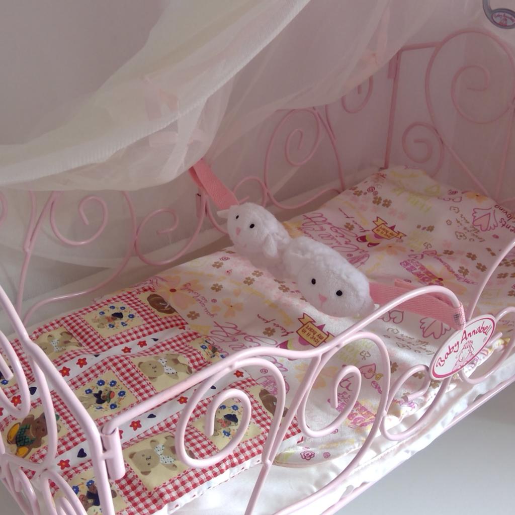 Baby annabell outlet metal cot