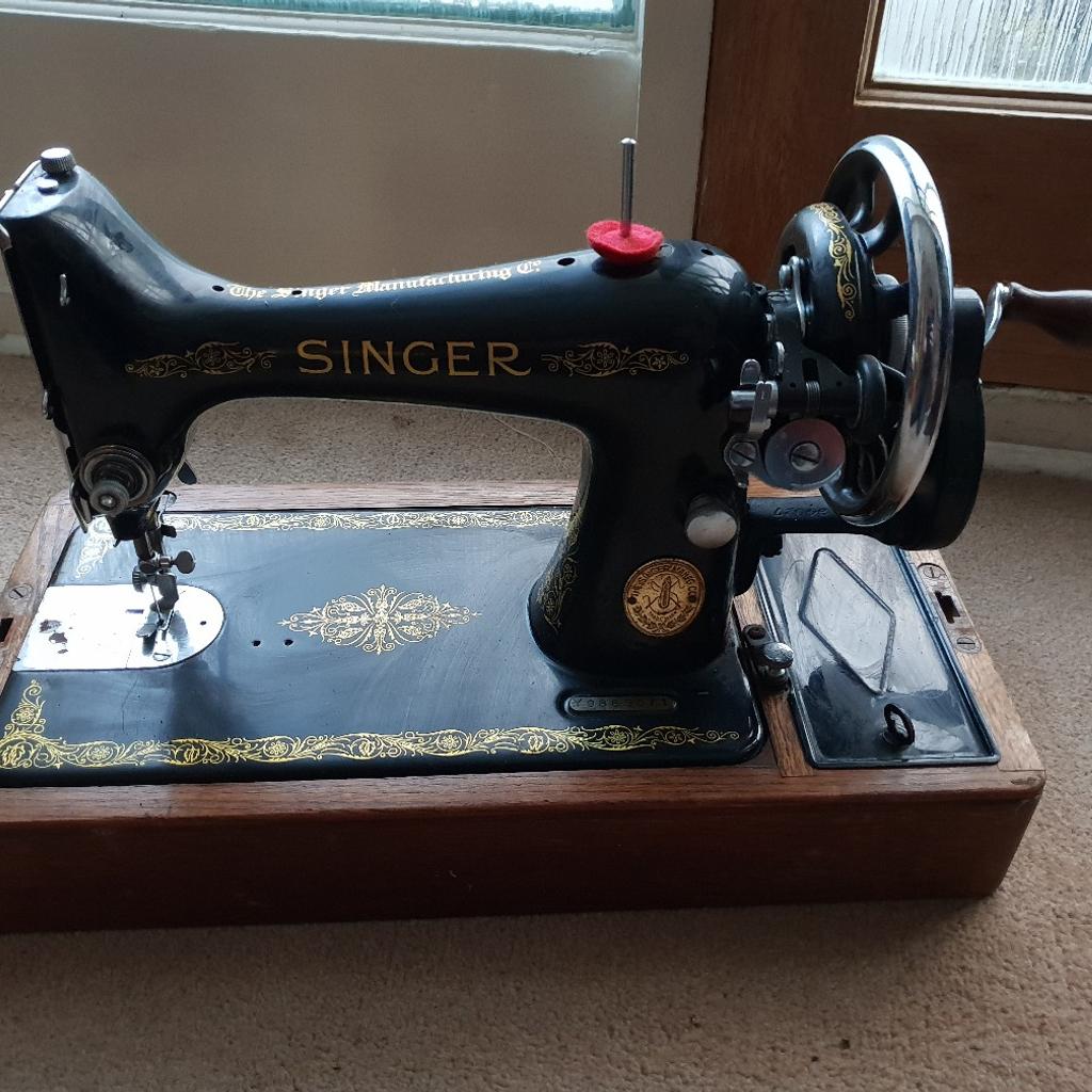 1923 Singer Sewing Machine in Fareham for £50.00 for sale Shpock