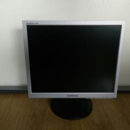 Samsung PC monitor perfect working condition.
VGA cable connection.