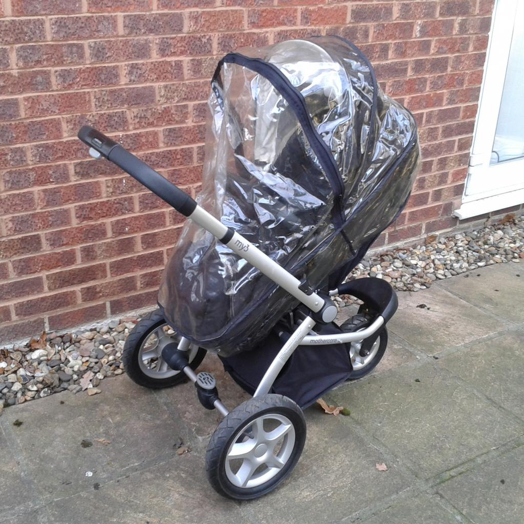 Mothercare MY3 3 wheel black Pram Pushchair in DA17 Bexley for