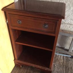 Free small cabinet/bed side still in good used conditions.... collection only
