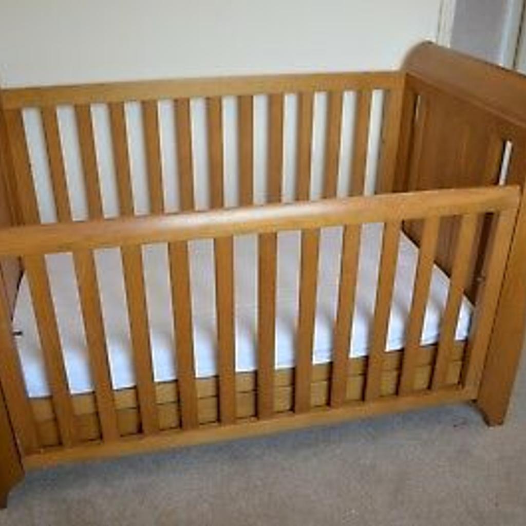 King parrot outlet sleigh cot