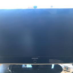 Used 32 inches Samsung tv for sell 
With remote control