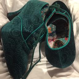 Green heels with swirly pattern, in JD williams catalog price is £30. Worn twice. Excellent condition