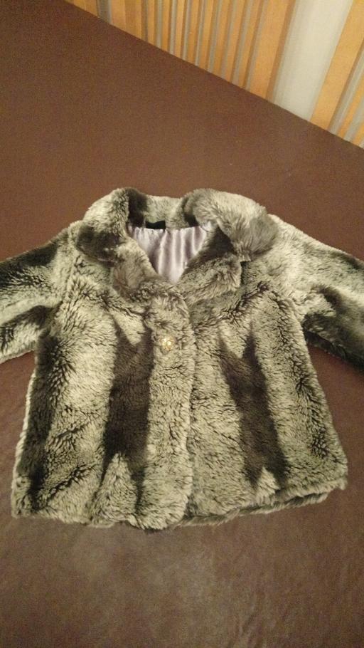 Buy & Sell Derbyshire Bolsover - Photos for faux fur grey age 5-6 jacket