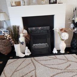 Electric Fire and Black fire guard. Immaculate condition. Set of coal and white pebbles. Fire never been used only had back light on .pick up Ts3 .Surround is not included x