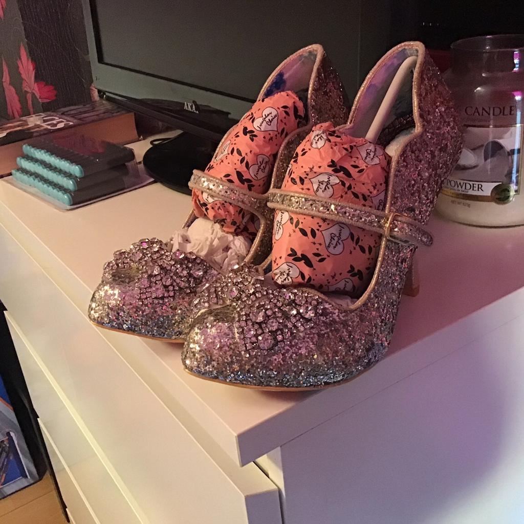 Irregular choice hot sale shimmer gold