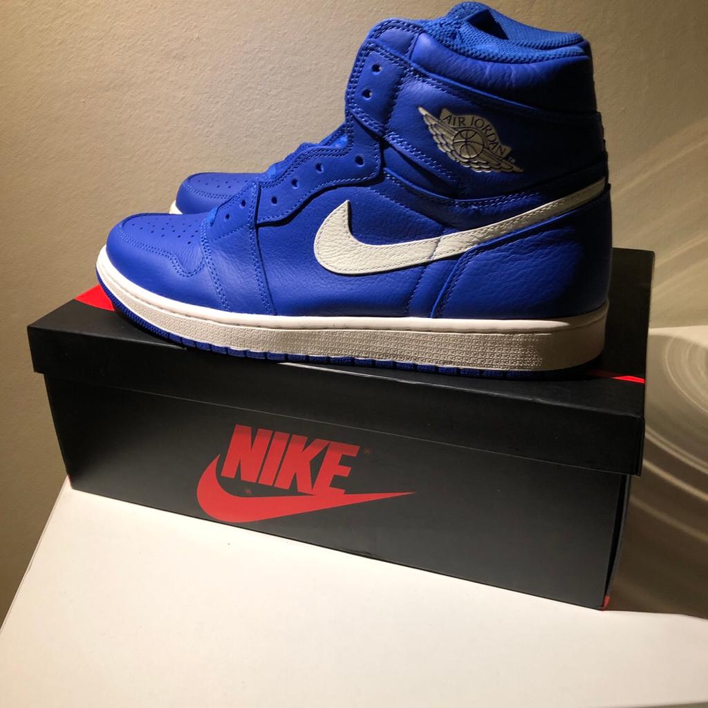 Hyper royal sale 1s