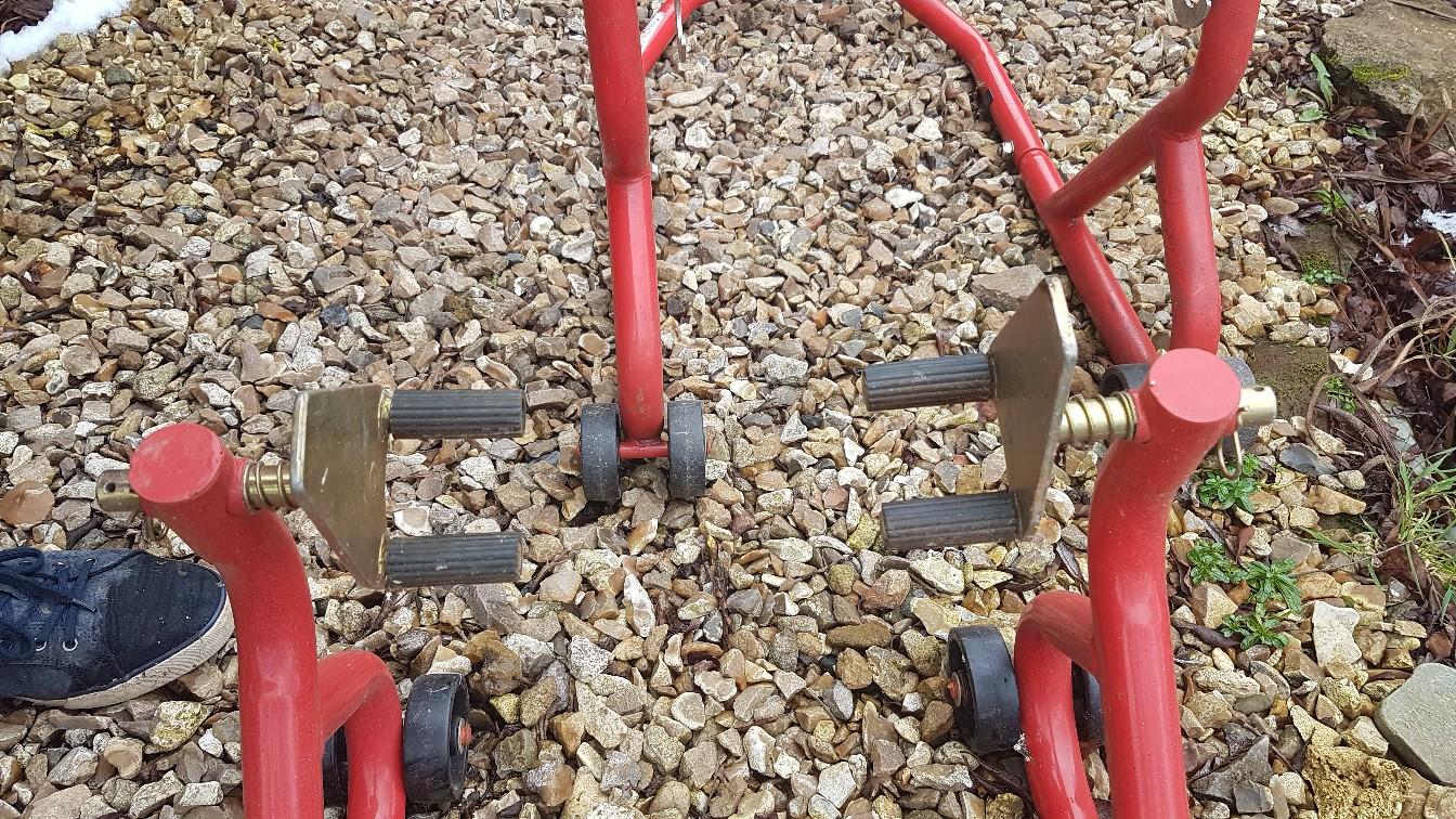 Paddock stands in Mid Devon für £ 10,00 zum Verkauf | Shpock AT