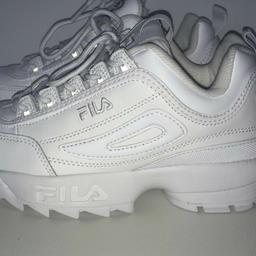 Neue Fila Schuhe ungetragen in der Farbe Weiß.
Größe 38,5